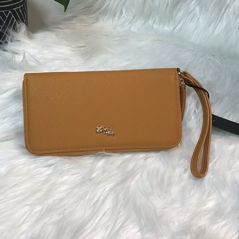 Wrap Around Wallet NWT